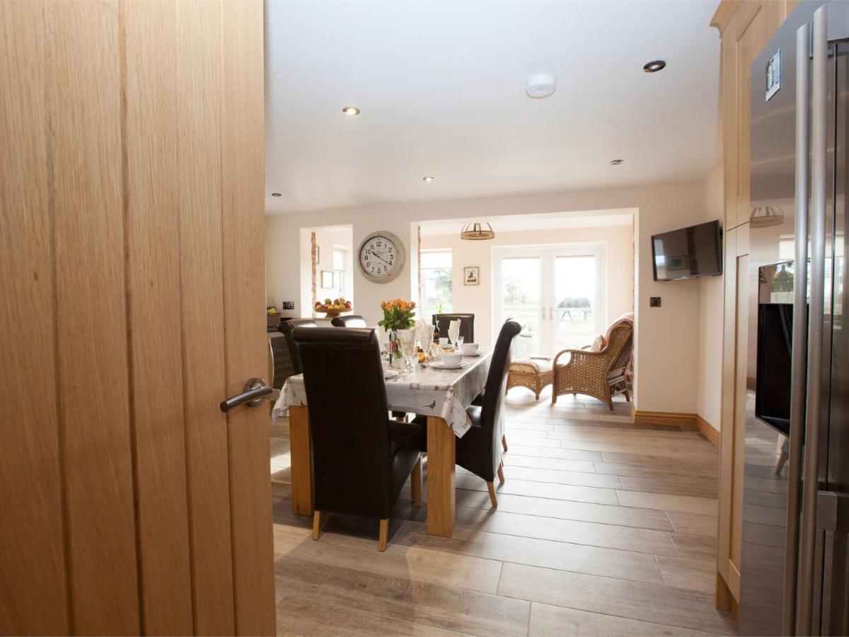 Deerholme Holiday home *